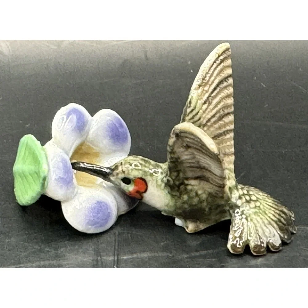 Porcelain Hummingbird With Flower 1